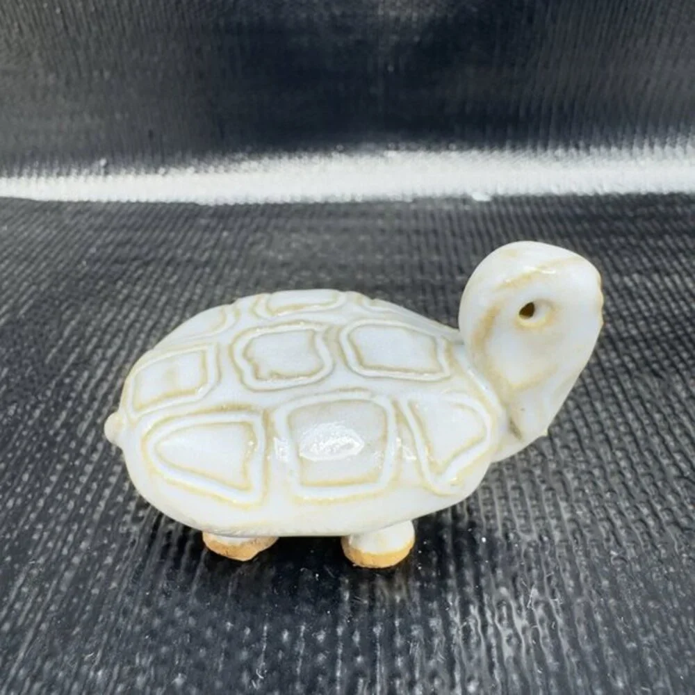 Vintage Hand Made Pottery Stoneware‎ Turtle Figurine Small Figure Hand Crafted
